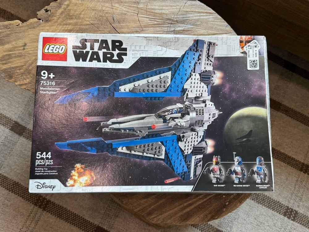 LEGO Star Wars Disney Mandalorian Starfighter 75316 544 Pc 9+ Sealed